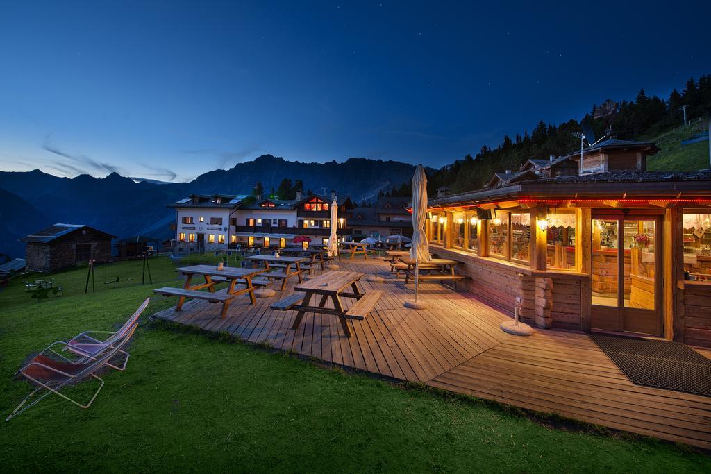 Hotel Gallo Cedrone 瓦尔蒂索托 外观 照片