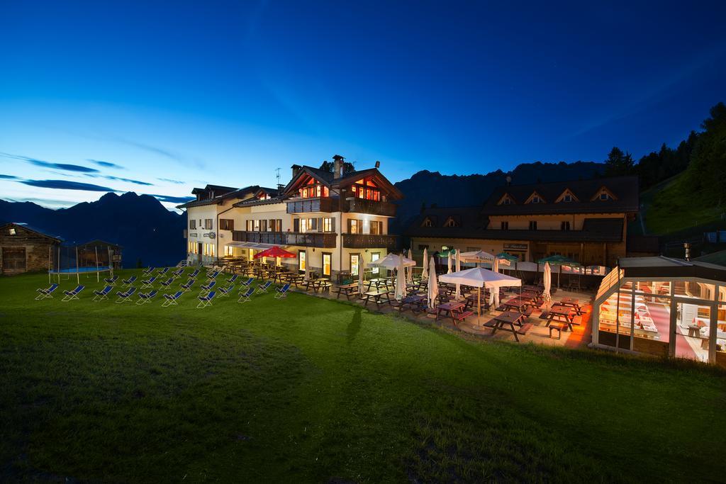 Hotel Gallo Cedrone 瓦尔蒂索托 外观 照片